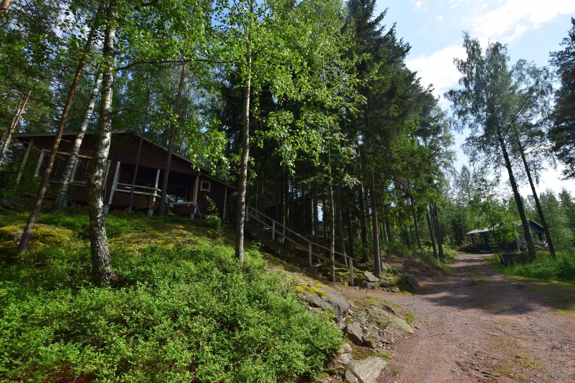 Villa Pyhtaeaen Vuokramoekit Tuuski Exterior foto